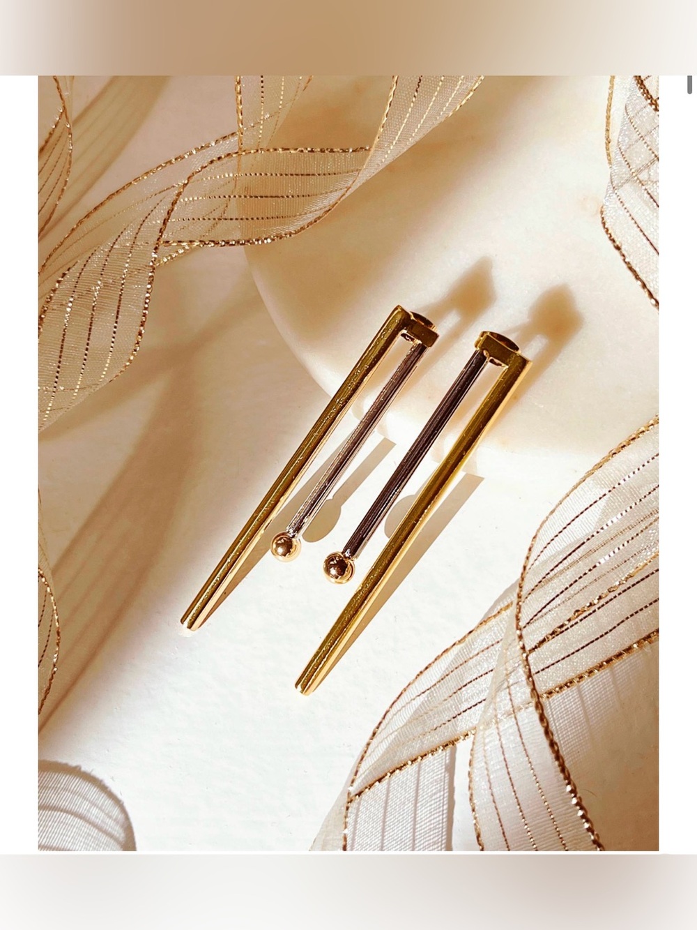 Revolve | earrings - Picture 3 of 7